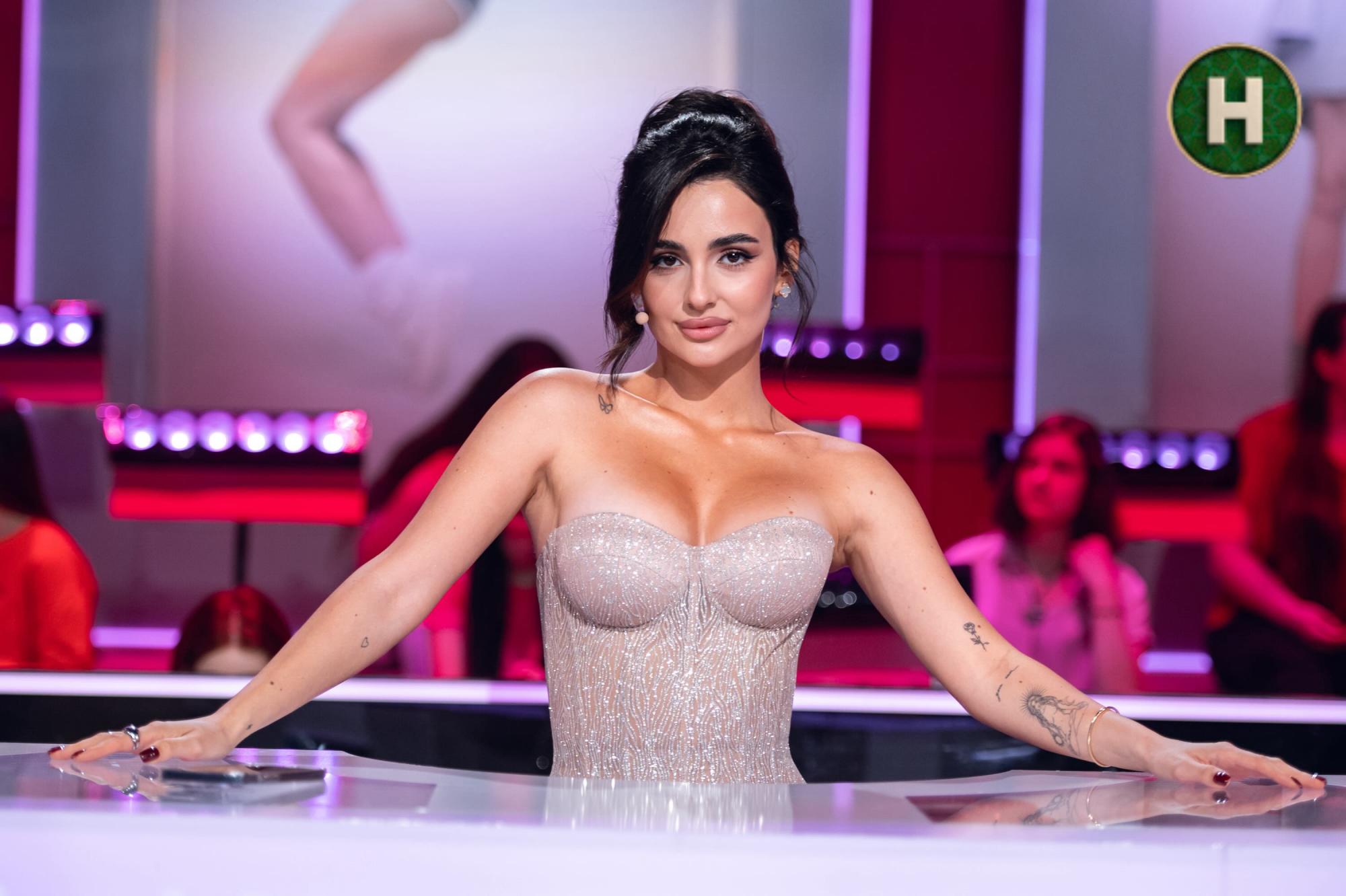 Аня Трінчер назвала найдорожчу річ у її шафі. І це не сукня